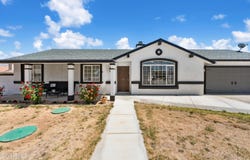 11877 8th Avenue, Hesperia, CA 92345