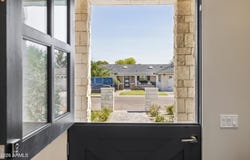 3210 E OREGON Avenue, Phoenix, AZ 85018