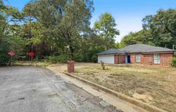 2100 Pinkerton Dr, Tyler, TX 75701