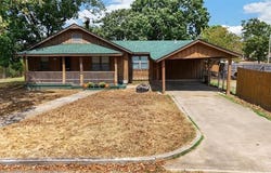 705 E Avenue G, Heavener, OK 74937