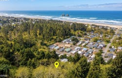 620 S FALCON St, RockawayBeach, OR 97136
