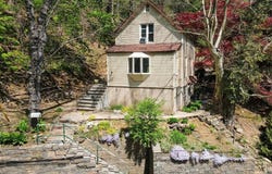 18 Columbus Ave, Valhalla, NY 10595