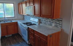 413 E Hodge Avenue, Lansing, MI 48910