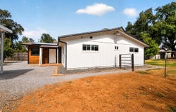 8219 Green Acres Lane, Redding, CA 96002