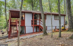 63 TURTLE Lane, HEDGESVILLE, WV 25427
