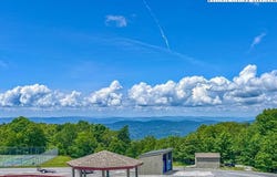 301 Pinnacle Inn Drive, Beech Mountain, NC 28604