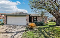 1107 Long Meadow Dr, Round Rock, TX 78664