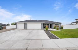 3304 Lapis Ln, Pasco, WA 99301