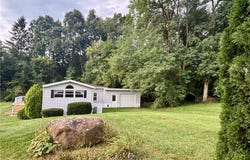 2 Brown Boulevard, Dundee, NY 14837