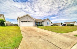229 Red Carnation Drive, Holly Ridge, NC 28445