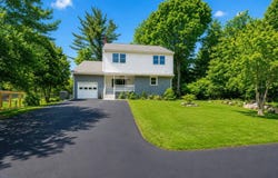 7 Rutledge Rd, Valhalla, NY 10595