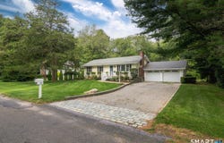 12 Sunset Drive, Old Lyme, CT 06371