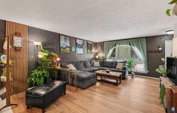 403 S Thompson Ave, Sioux Falls, SD 57103
