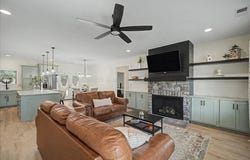 2739 ROLLING MEADOWS Dr, Jasper, AL 35503