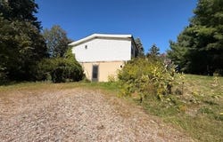 75 Mill Street, Kennebunk, ME 04043