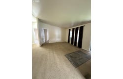 29720 Jeans Rd, Veneta, OR 97487