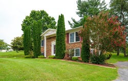106 HILLSIDE AVE, ELKTON, VA 22827