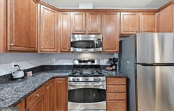 44397 OAKMONT MANOR Square, ASHBURN, VA 20147