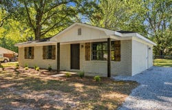 108 N Forest Dr, Killen, AL 35645