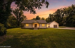 216 Lafayette St, Oneida, TN 37841