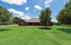 3188 Us-82, Bells, TX 75414