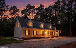 90 SHELL Court, URBANNA, VA 23175