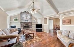 16513 E 51st St Court S, Independence, MO 64055