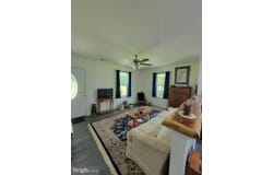 274 REGINA, REGINA, VA 22503