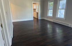 413 10th St, Racine, WI 53403