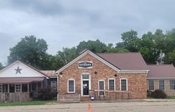 118 W Adams Street, Mount Ayr, IA 50854