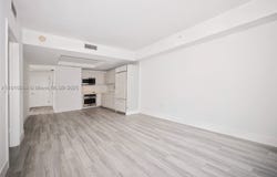 45 SW 9th St, Miami, FL 33130