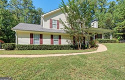 65 Lauren Overlook, Newnan, GA 30263