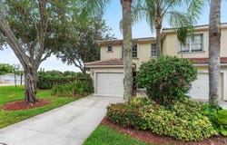 9650 Lago Drive, Boynton Beach, FL 33472