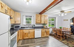 608 Jenny Wren Pass, Pardeeville, WI 53954