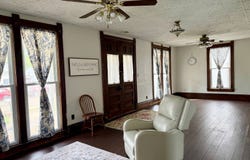 415 W 6th St, BEARDSTOWN, IL 62618