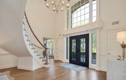 8675 CLASSIC Dr, Memphis, TN 38125