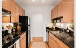 3 Commodore DR, Emeryville, CA 94608