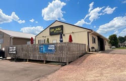 1116 Starview Dr., Hinton, IA 51024