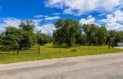 68749 E County Road 6871, Natalia, TX 78059
