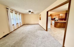 1009 E 10th Street, Mountain Grove, MO 65711