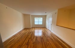 290 3Rd St, Hackensack City, NJ 07601-2763