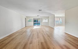 831 S 76TH Place, Mesa, AZ 85208