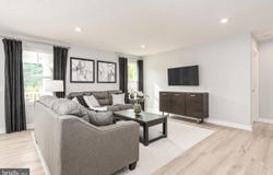 702 MINA CIRCLE, GREENCASTLE, PA 17225