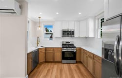 123 E Maple Street, Valley Stream, NY 11580