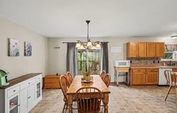 2422 Par Court, Howell, MI 48843