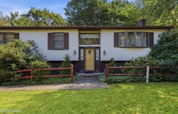 3 Devonshire Lane, Mount Pocono, PA 18344