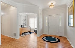 2 Nelson Cir, Bedford, MA 01730