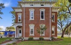 3025 NW Lower Silver Lake RD, Topeka, KS 66618