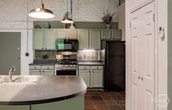 585 White Circle, Athens, GA 30605