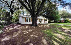 4700 Dean Dr, Pace, FL 32571